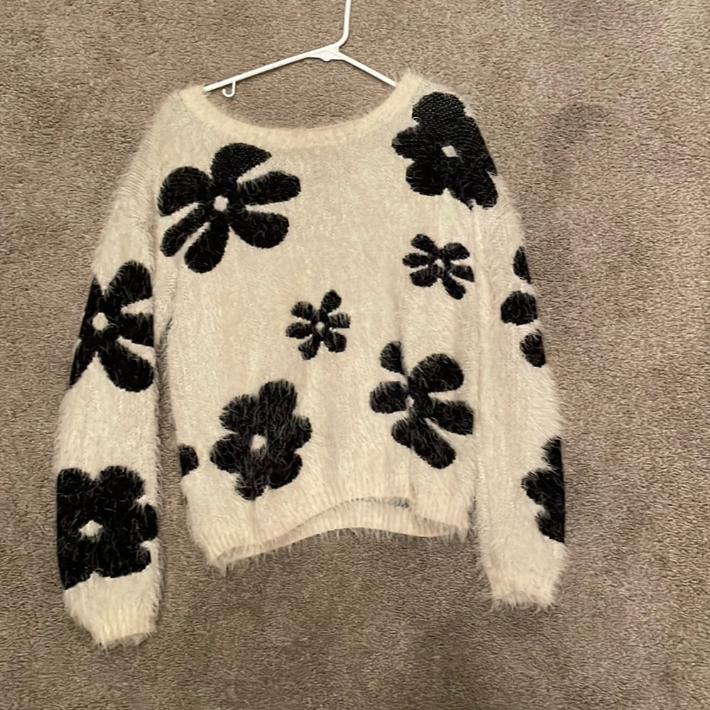 Super Cozy Soft Flower Print Sweater